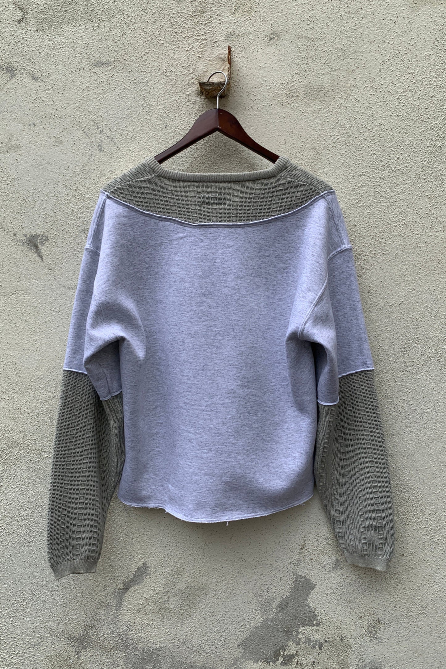 Upcycling Deep Vintage Sweater Hellgrau L