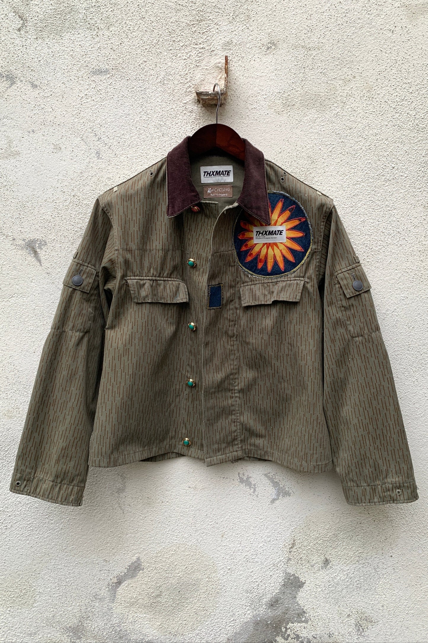Upcycling Flower-Power Jacke Khaki M