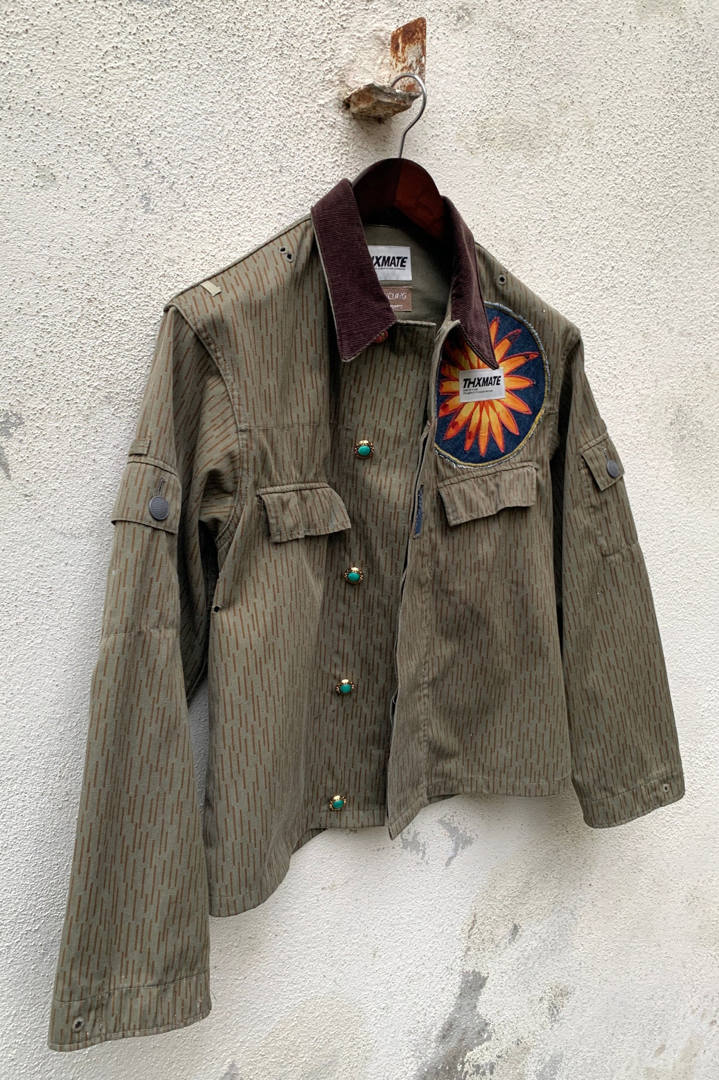 Upcycling Flower-Power Jacke Khaki M