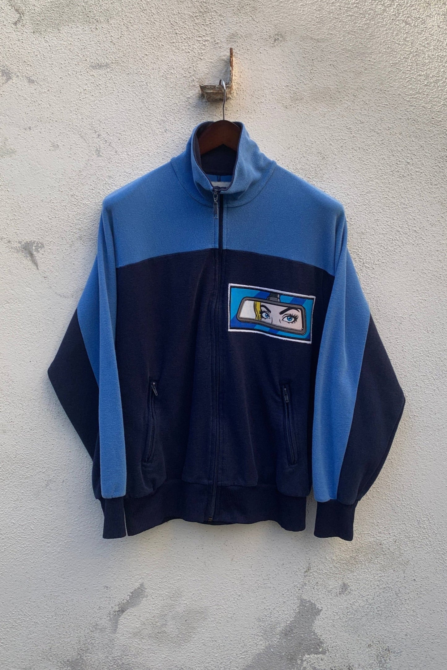 Upcycling Eyes On You Trainingsjacke Blau L