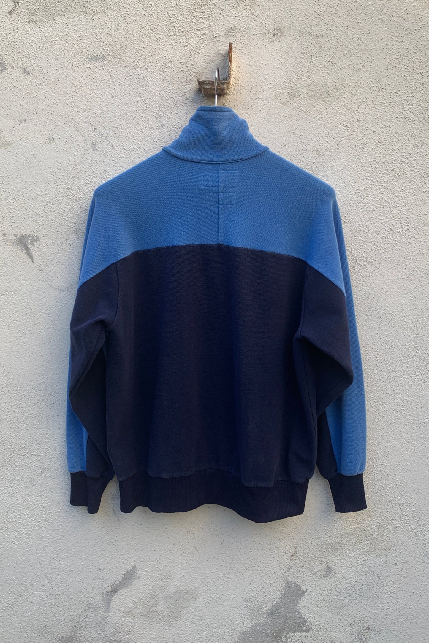 Upcycling Eyes On You Trainingsjacke Blau L
