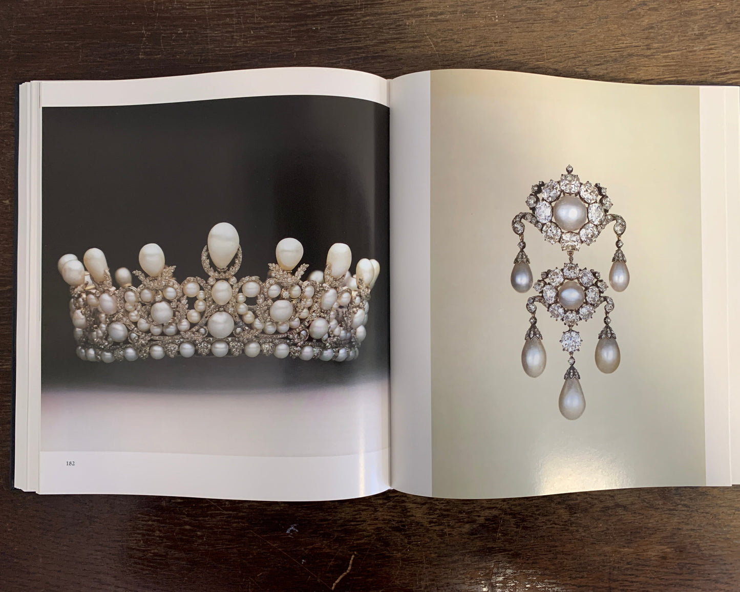 Pariser Schmuck Vom Zweiten Kaiserreich zur Belle Epoque Buch vom Bayrischen Nationalmuseum