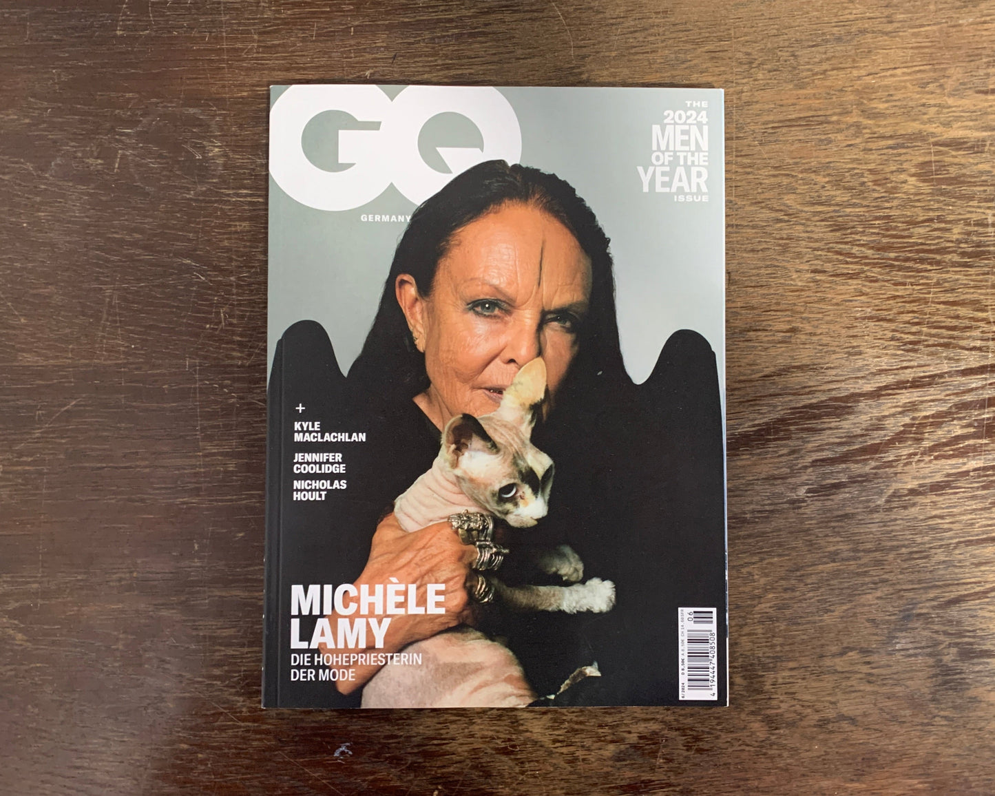 GQ Germany 6 / 2024 Michèle Lamy Die Hohepriesterin Der Mode Magazin